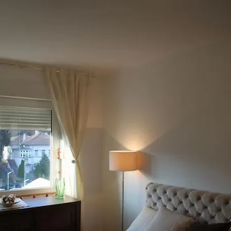 Cozy With Parking *