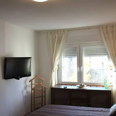 Cozy With Parking Zemun