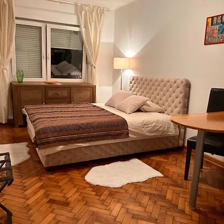 Apartament Cozy With Parking Zemun